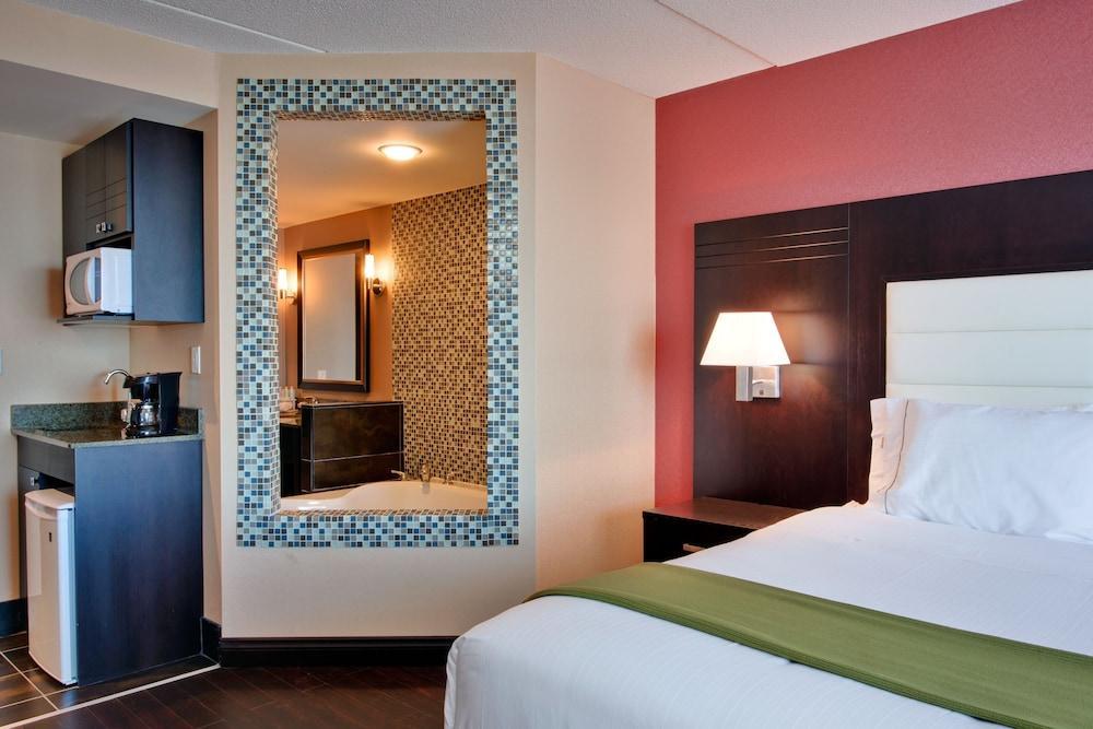 Holiday Inn Express Hotel & Suites Ottawa West-Nepean, An Ihg Hotel Εξωτερικό φωτογραφία